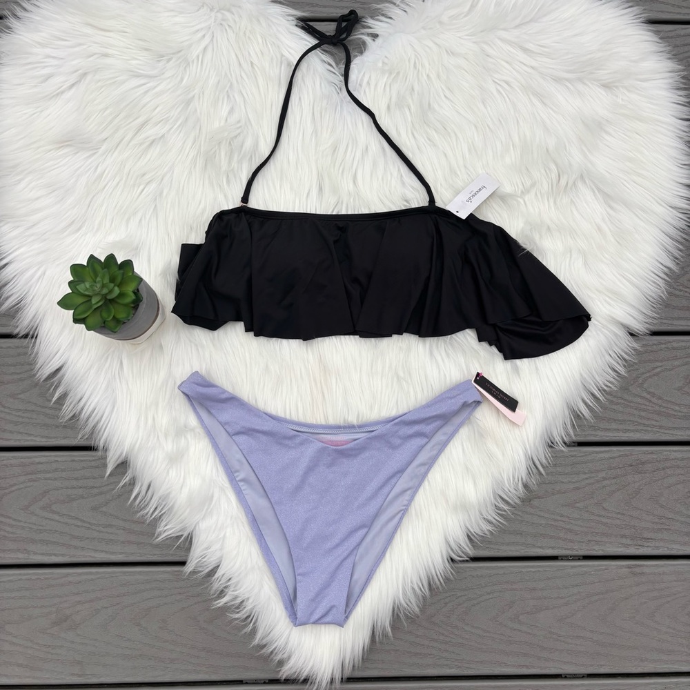Ruffle Bikini Set - Picture 1 of 5